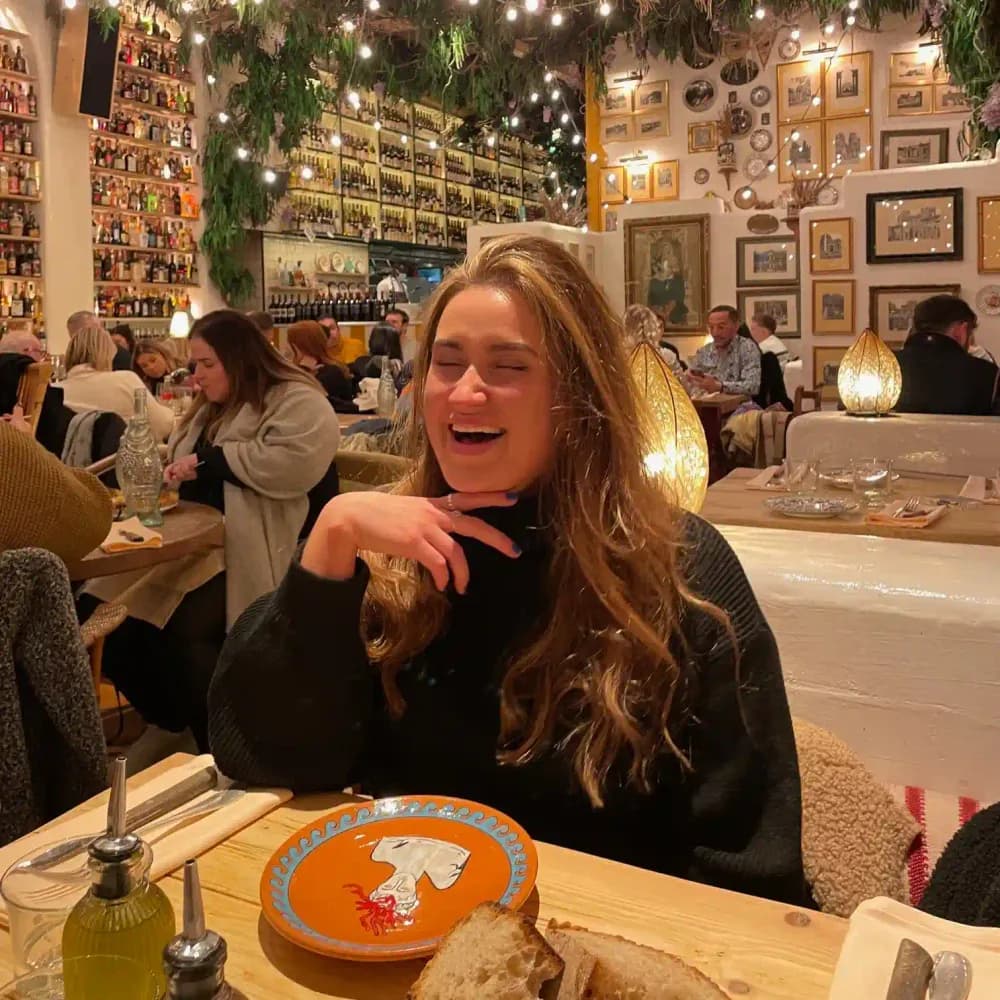 Lottie Dawson-Meade candid